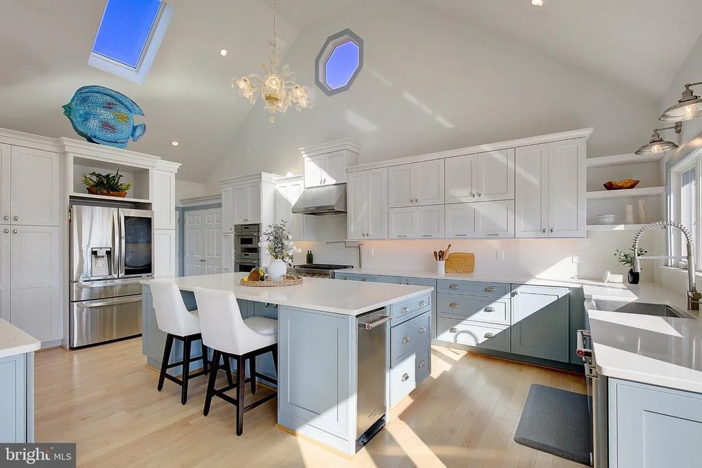 Photo of 8107 VENTNOR ROAD