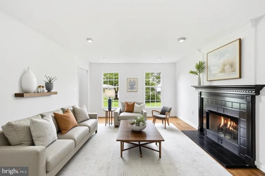 Photo of 102 ROMNEY PLACE