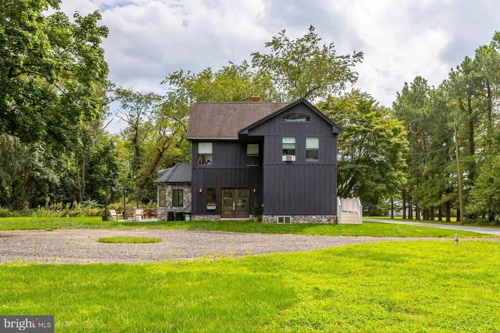Photo of 138 JEFFERSON ROAD