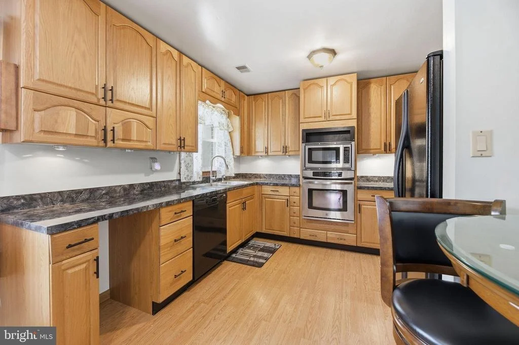 Photo of 5197 COLEBROOK DRIVE