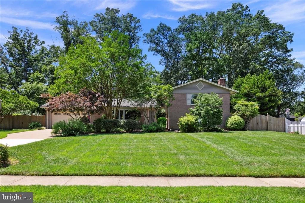 Photo of 9210 CHERRYTREE DRIVE