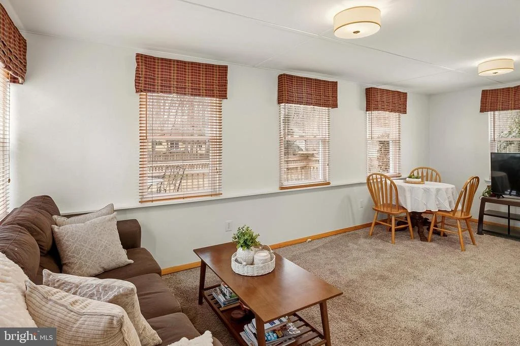 Photo of 1544 MANOR VIEW ROAD