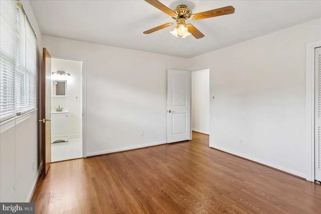 Photo of 3604 HERITAGE LANE