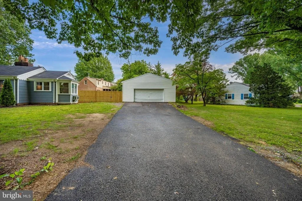 Photo of 1202 FAIRVIEW AVENUE