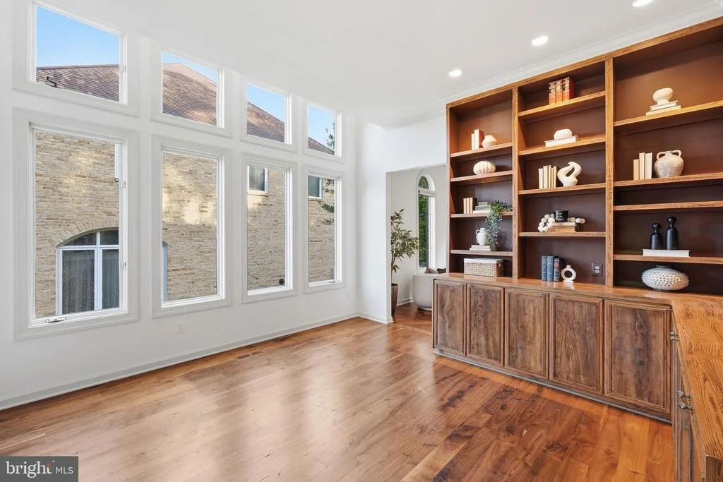 Photo of 6505 RIVER ROAD