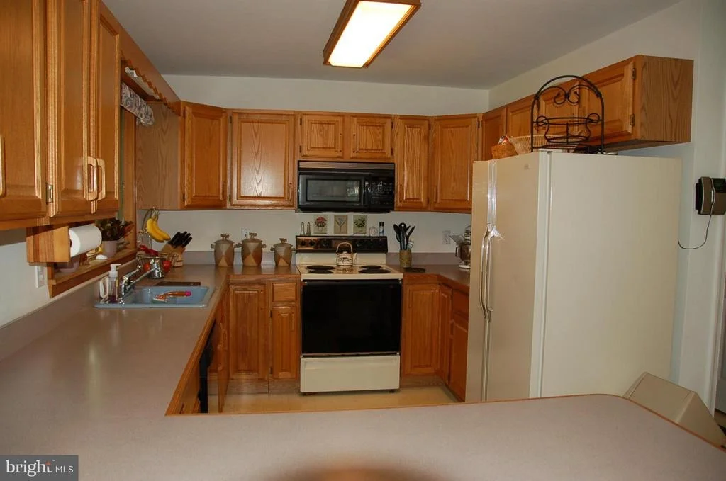 Photo of 6444 MEADOWLARK DRIVE
