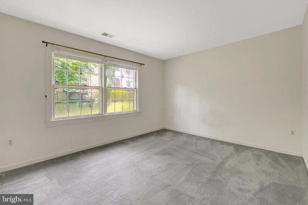 Photo of 1468 HIGHWOOD DRIVE