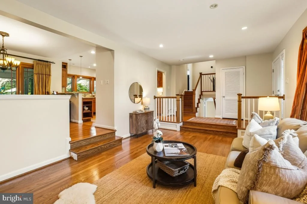 Photo of 418 NEALE COURT