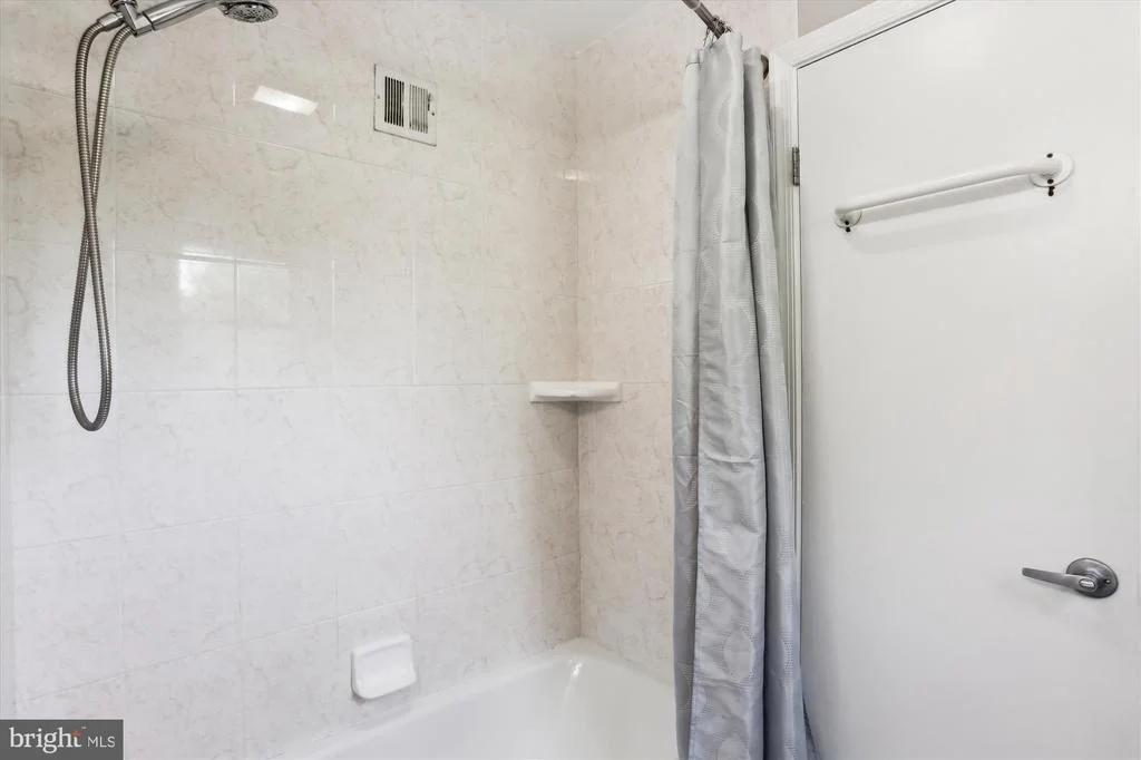 Photo of 16724 SHEA LANE