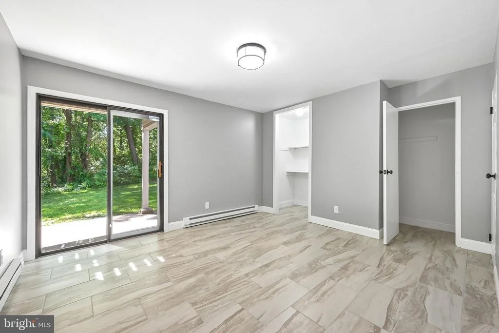 Photo of Unit 204 at 204 BROMLEY ESTATES
