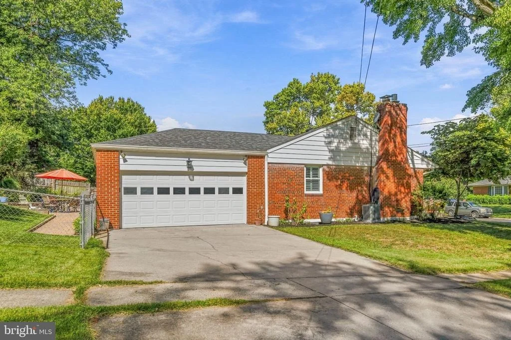 Photo of 1600 FLORA LANE