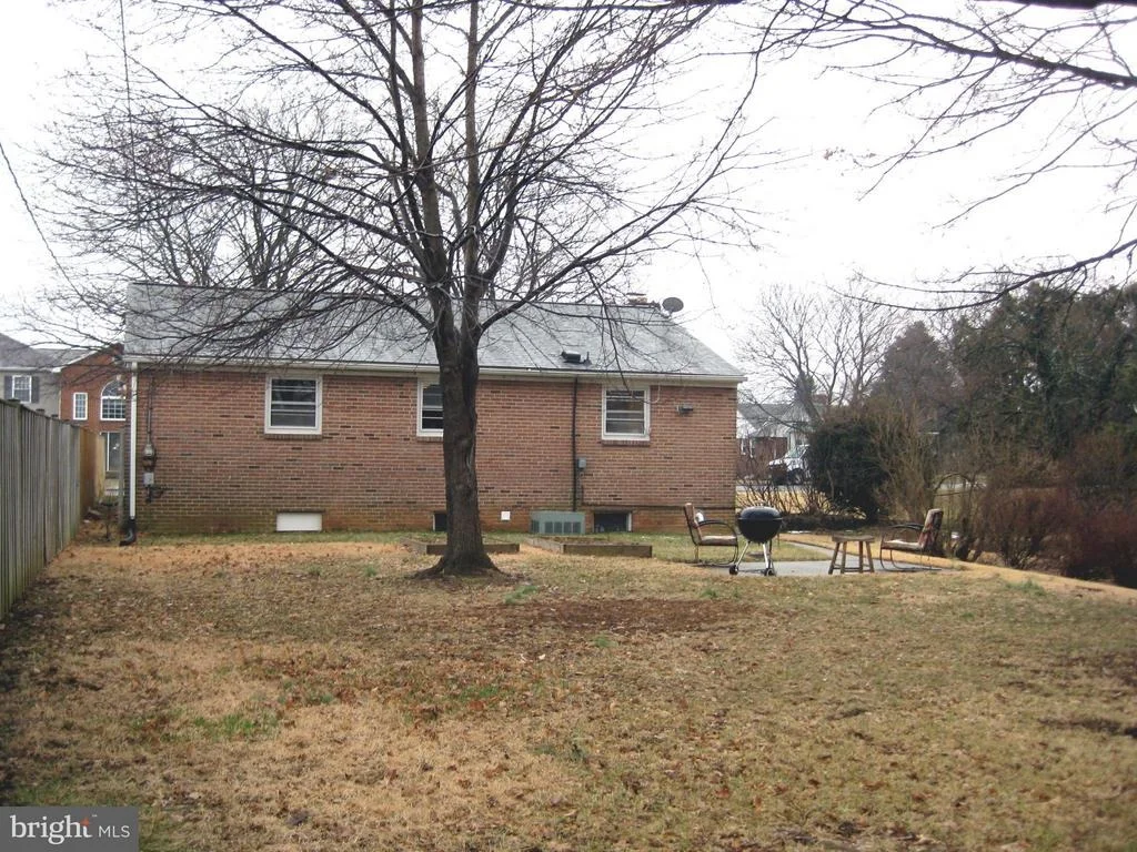 Photo of 17 13TH STREET E
