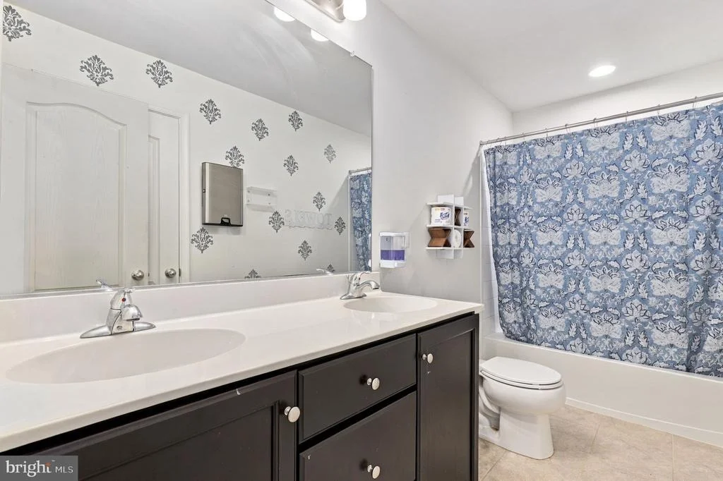 Photo of 18316 PETWORTH CIRCLE