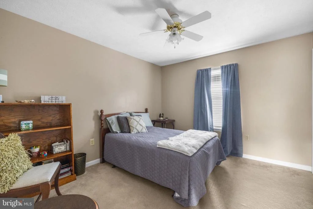 Photo of 1076 STUART DRIVE