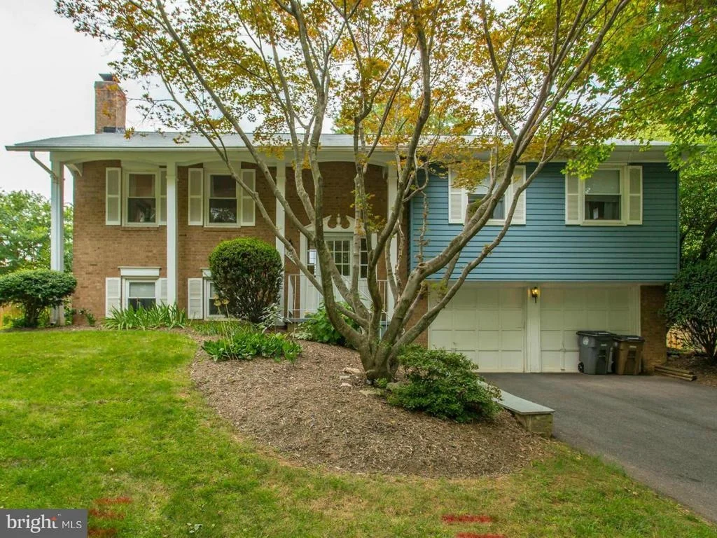 Photo of 1747 GLASTONBERRY ROAD