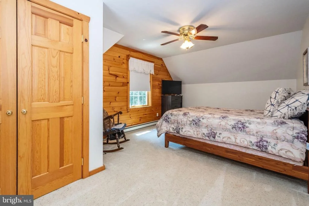 Photo of 302 OAK WAY ROAD