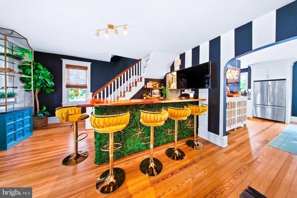 Photo of 1124 MANTUA PIKE
