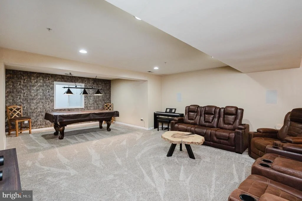 Photo of 744 FALCON LANE