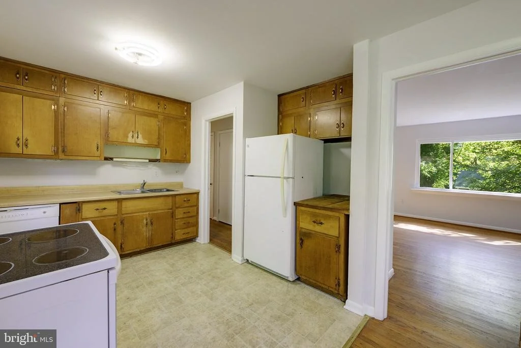 Photo of 3 LAKESIDE DRIVE