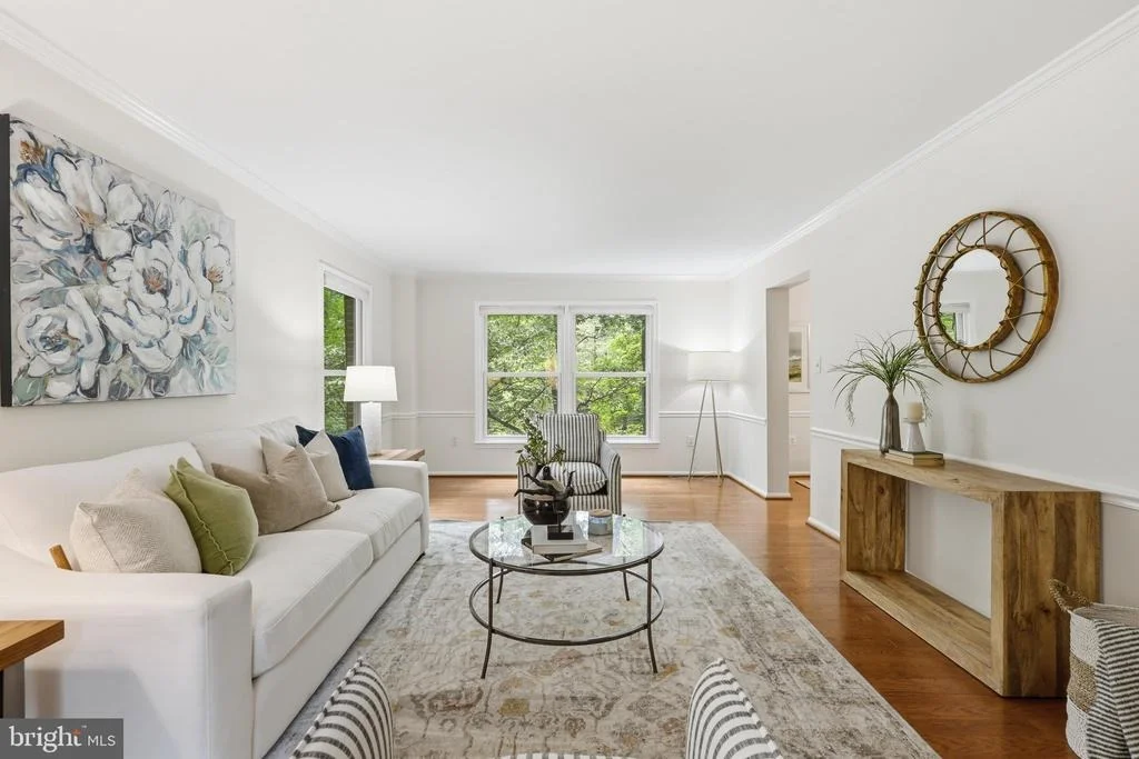 Photo of 10811 MIDSUMMER DRIVE