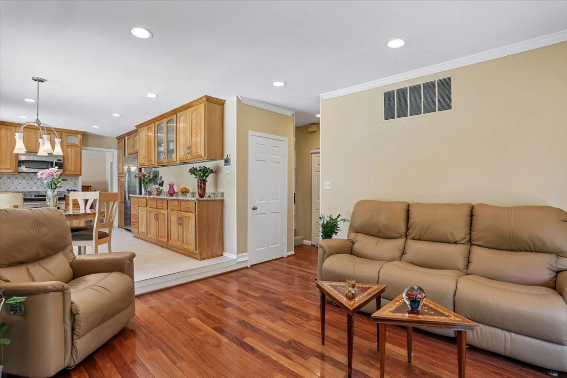 Photo of 9217 COPENHAVER DRIVE