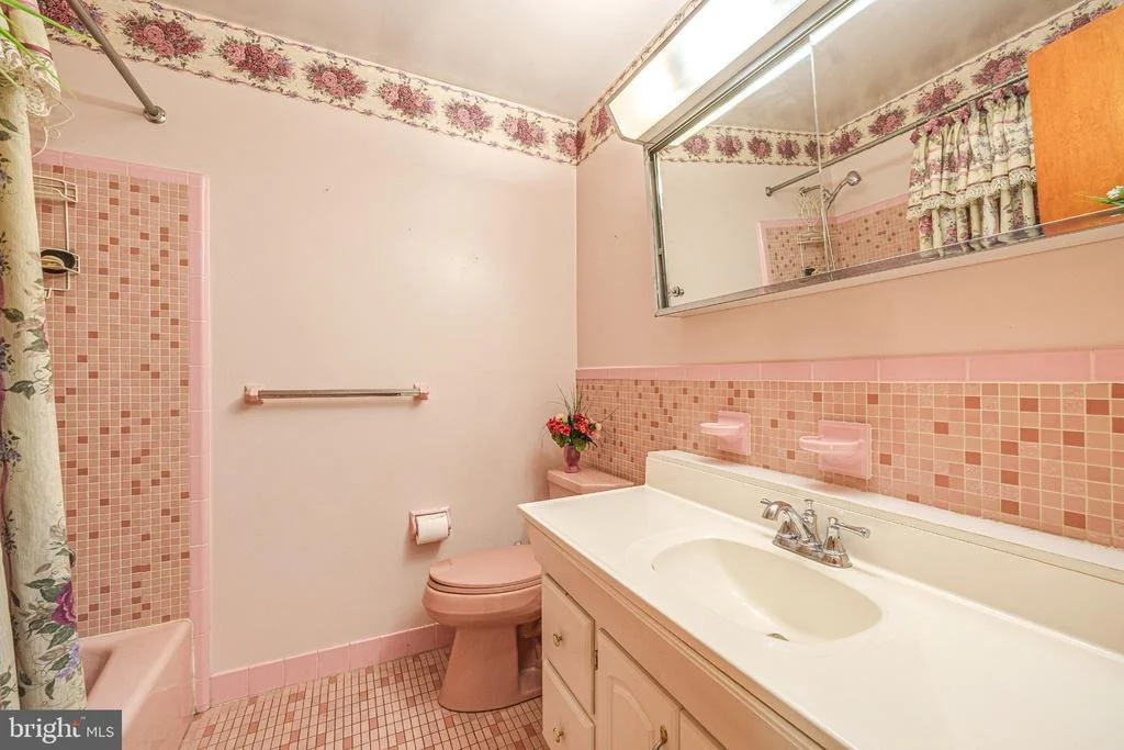 Photo of 1031 TRACY DRIVE