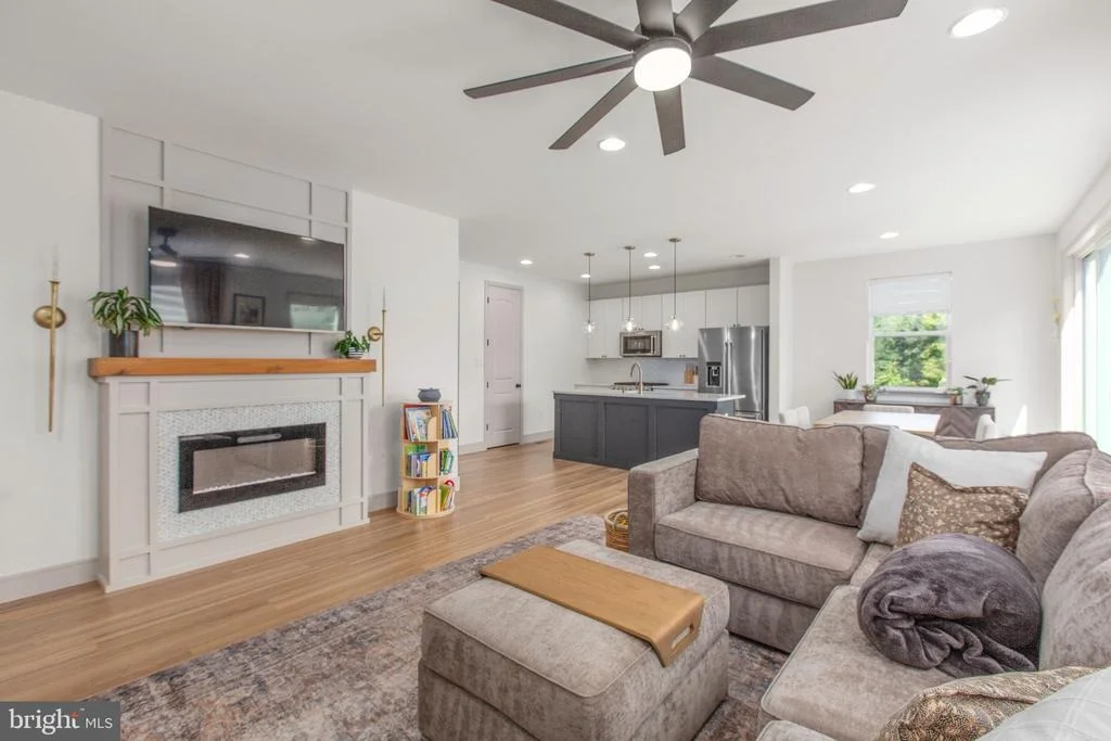 Photo of 725 ELECTRIC AVENUE