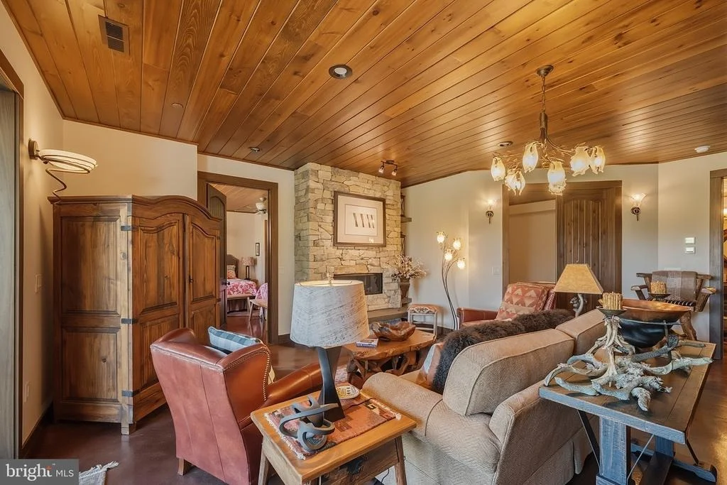 Photo of 2250 MARSH HILL ROAD