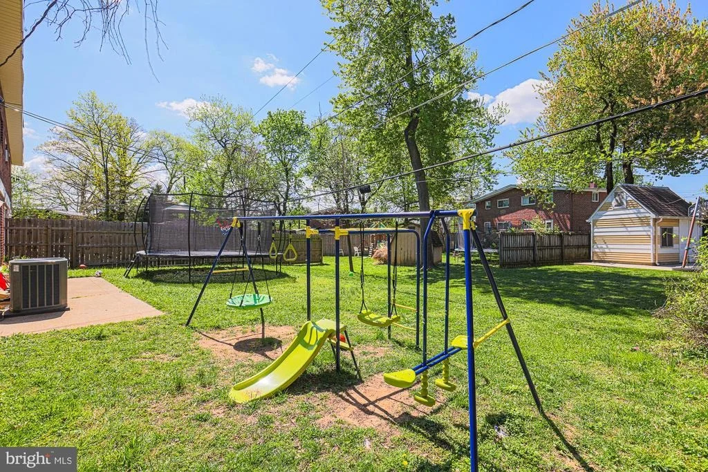 Photo of 2451 FOREST GREEN ROAD