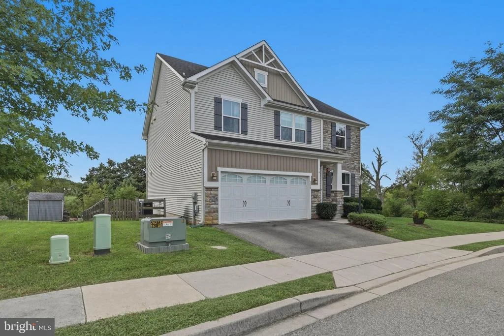 Photo of 218 MONUMENT DRIVE