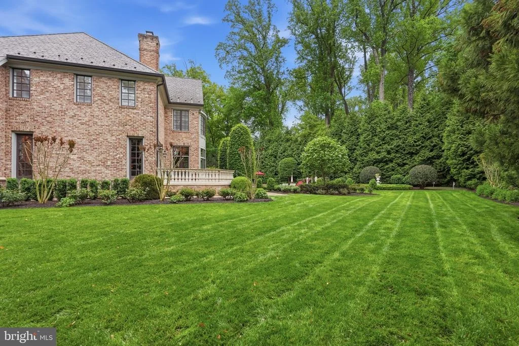 Photo of 1204 DAVISWOOD DRIVE