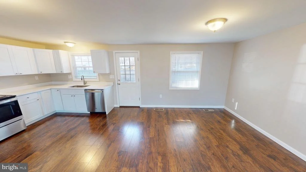 Photo of 5014 NICHOLAS ROAD