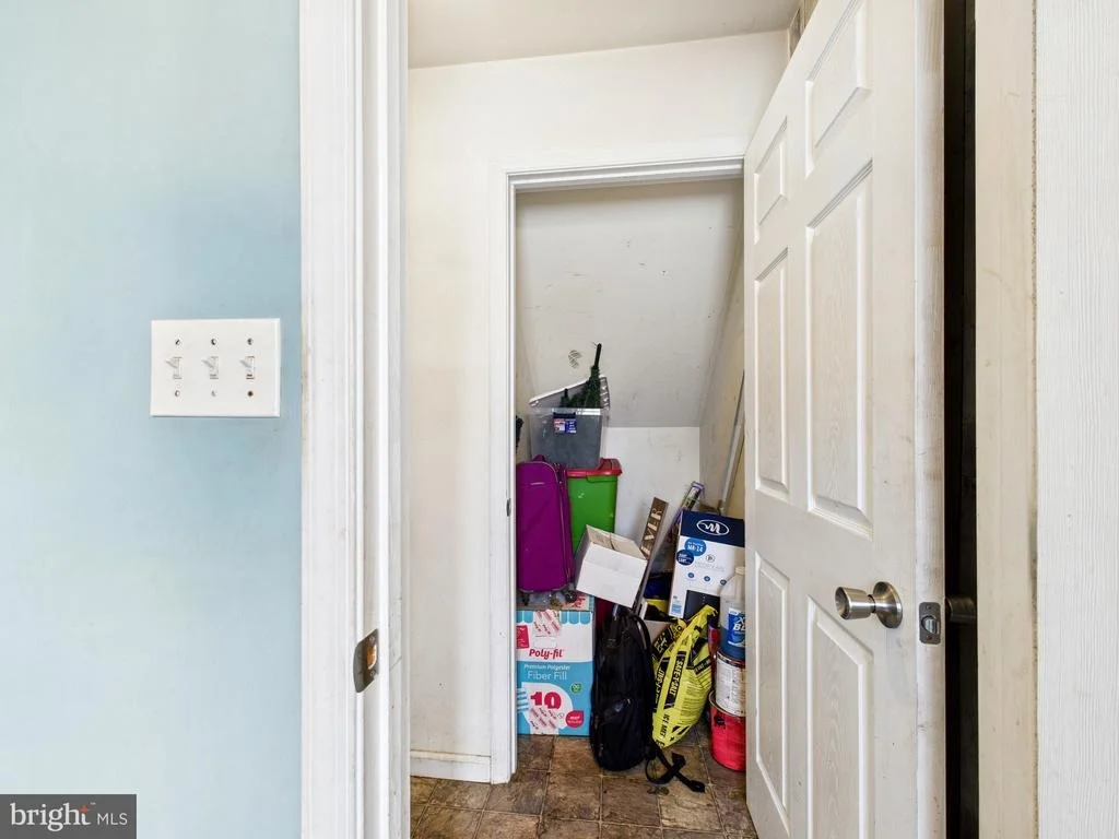 Photo of 1176 W 6TH STREET