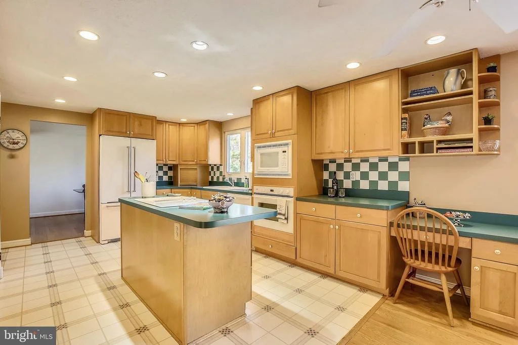 Photo of 19404 FRAMINGHAM DRIVE