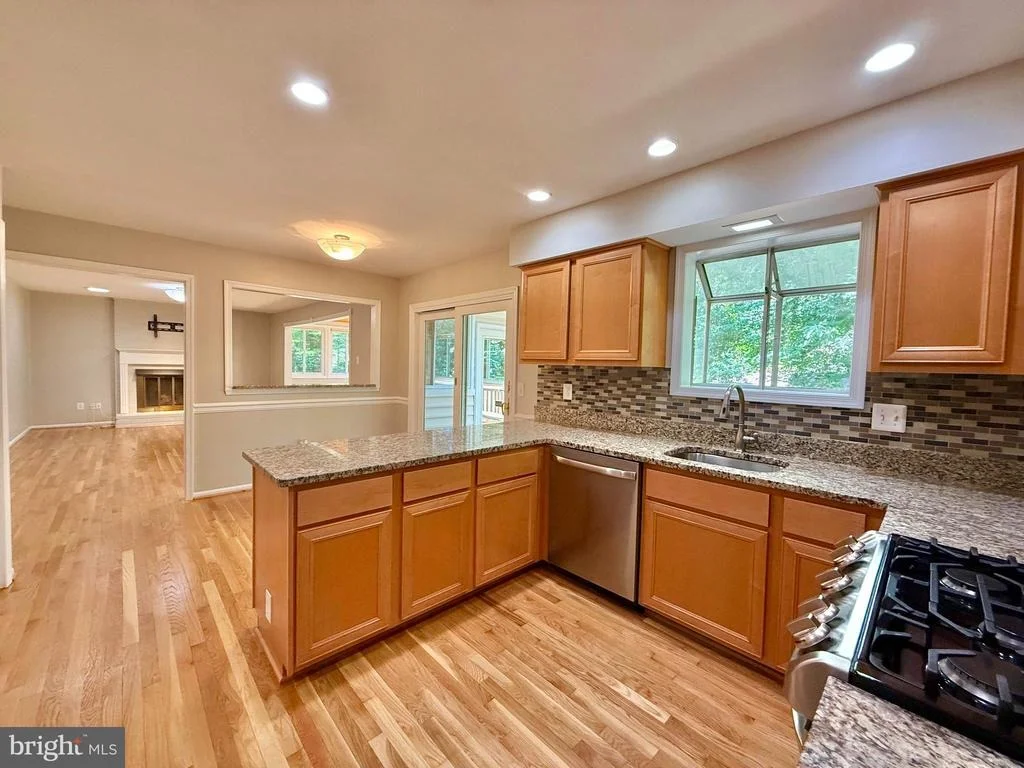 Photo of 9714 CHURCH WAY