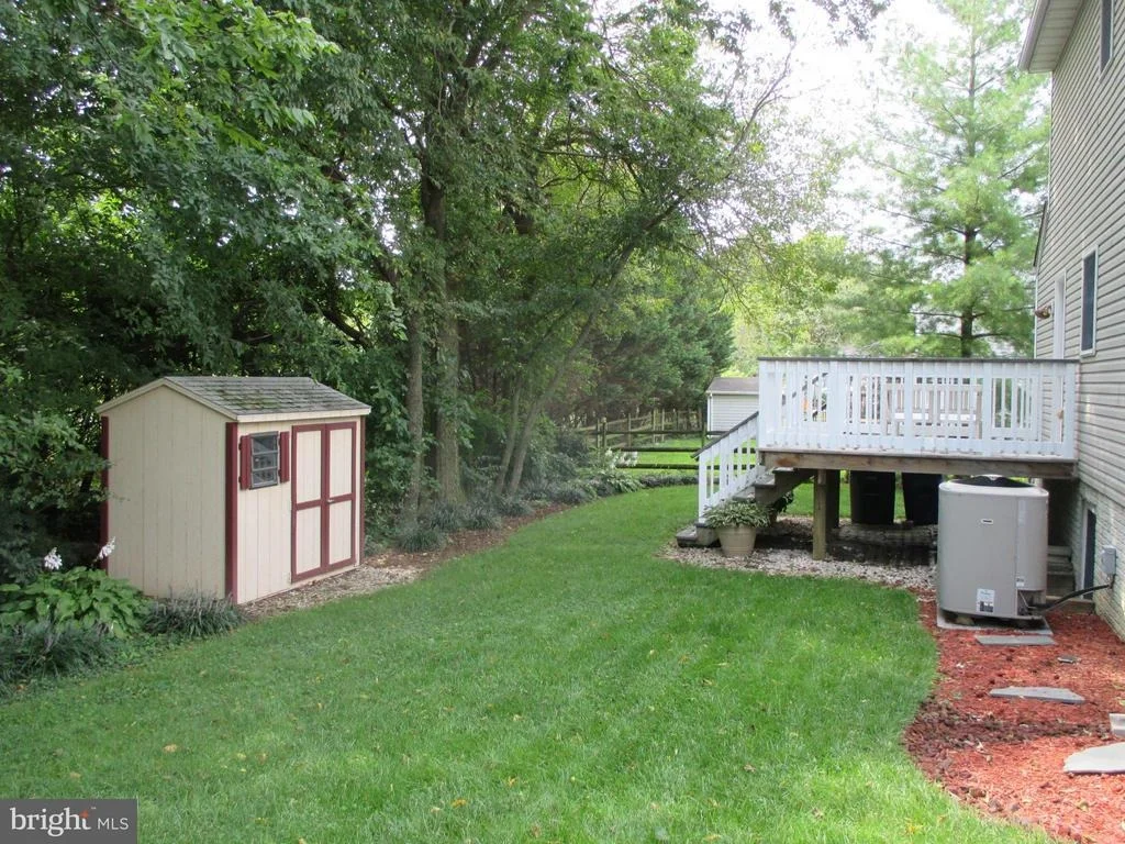 Photo of 425 NAVAHO DRIVE