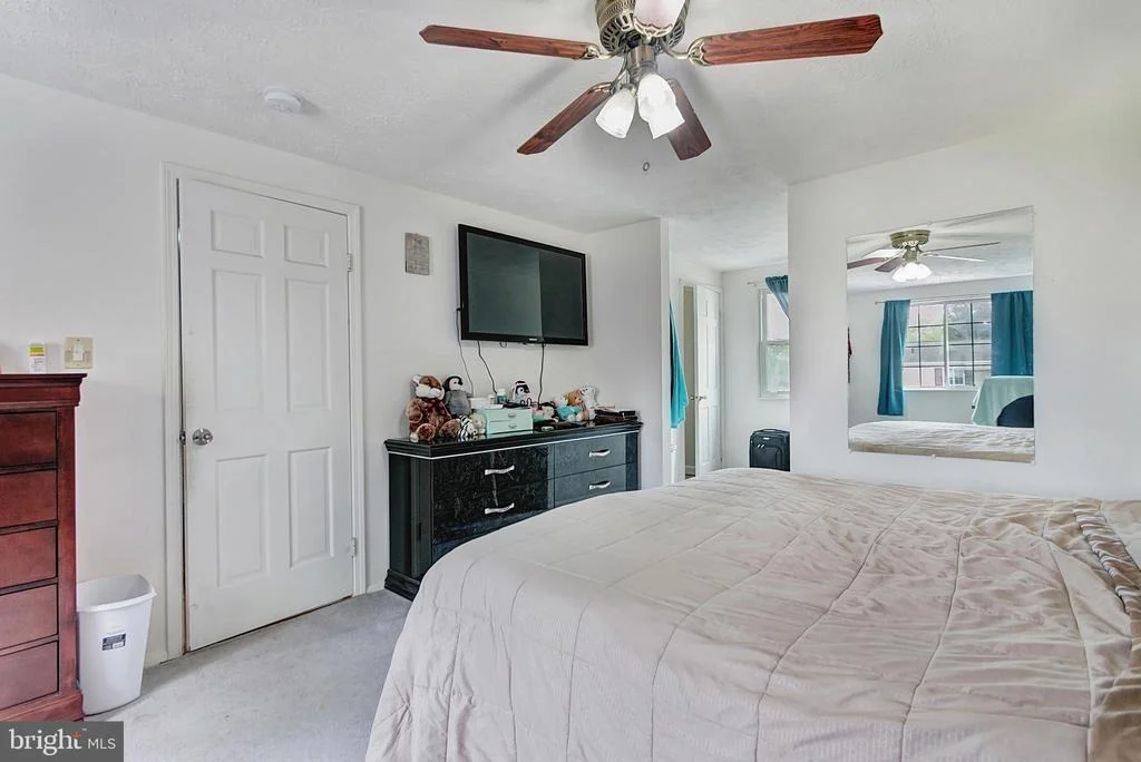 Photo of 1800 LAWNVIEW DRIVE