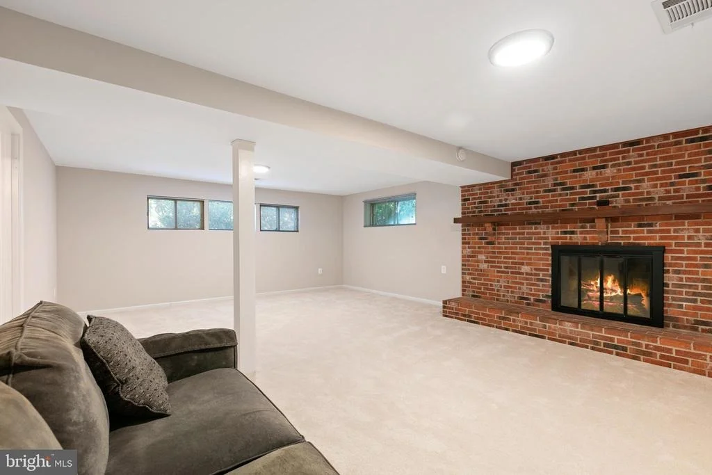 Photo of 5505 EASTBOURNE DRIVE