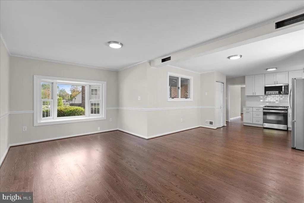 Photo of 5517 SOUTHAMPTON DRIVE