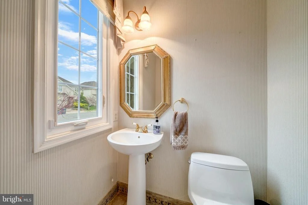 Photo of 2902 STRATHAVEN PLACE