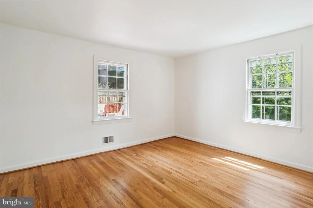 Photo of 17 PIPING ROCK DRIVE