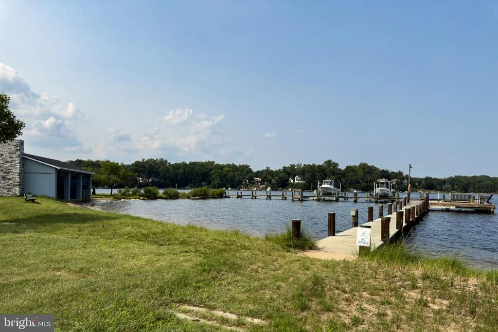 Photo of 208 EDGEWATER DRIVE
