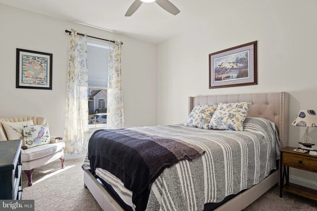 Photo of 226 UNIVERSITY DRIVE