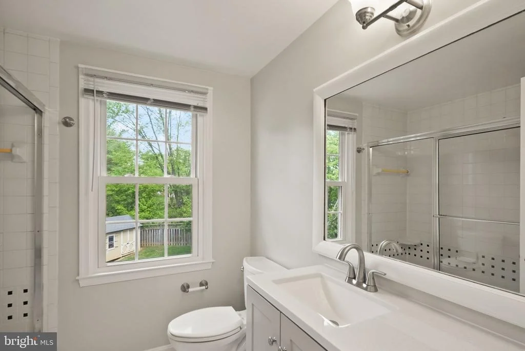 Photo of 2592 JOHN MILTON DRIVE
