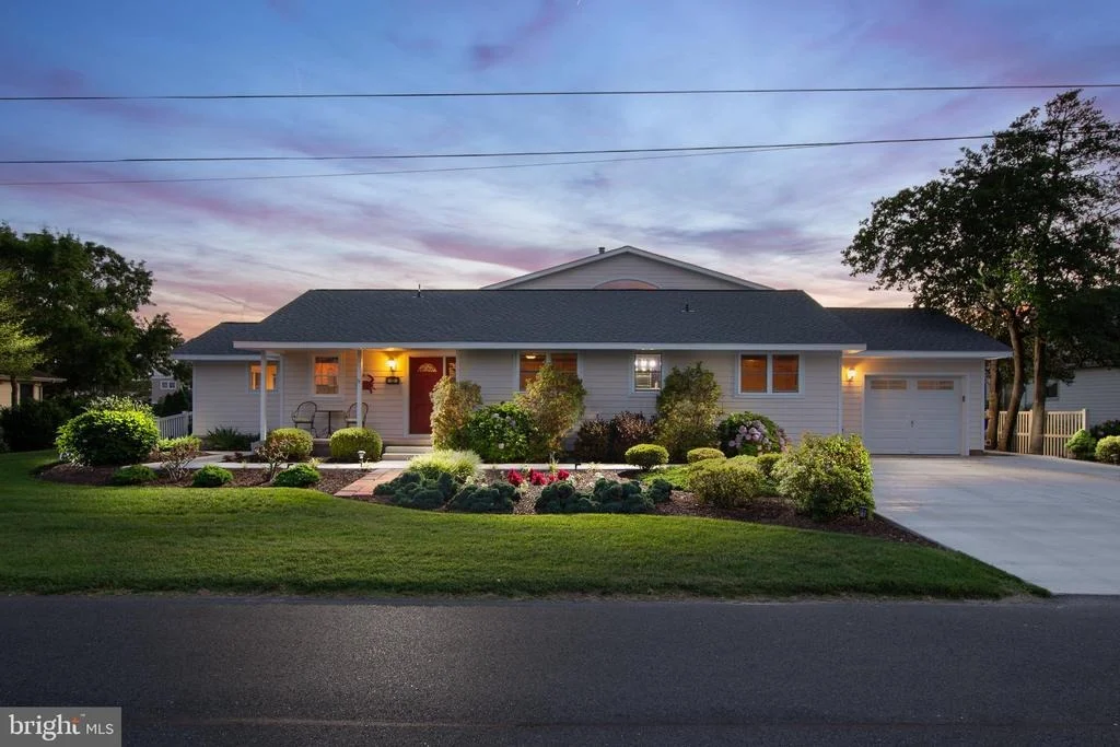 Photo of 13 VENETIAN DRIVE