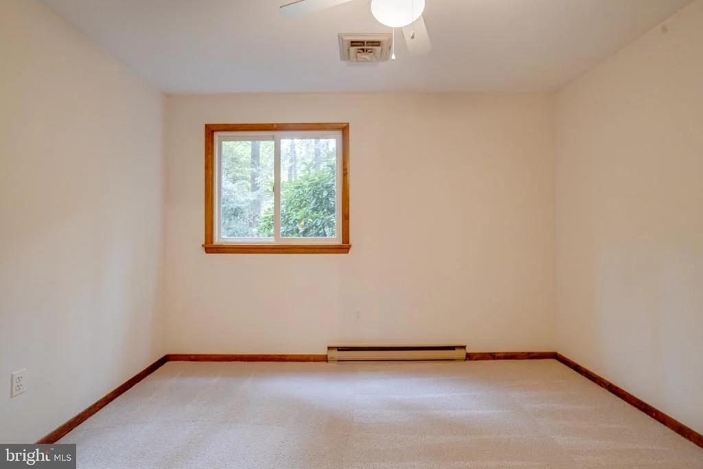 Photo of 2010 FALLSGROVE WAY