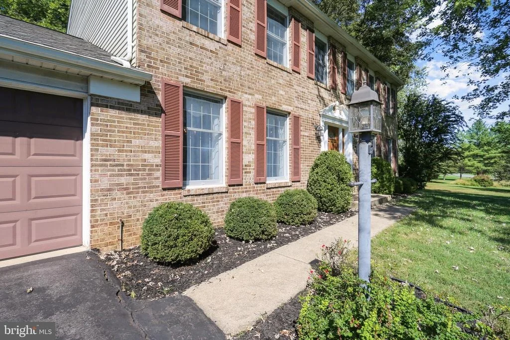 Photo of 9301 HUNTMASTER ROAD