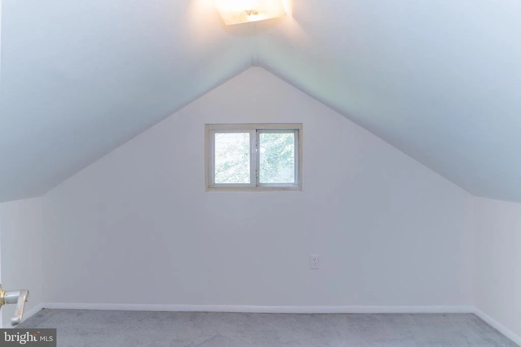 Photo of 4209 ROUND HILL ROAD