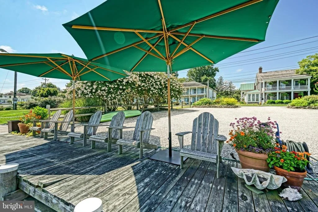 Photo of 558 PILOTTOWN ROAD