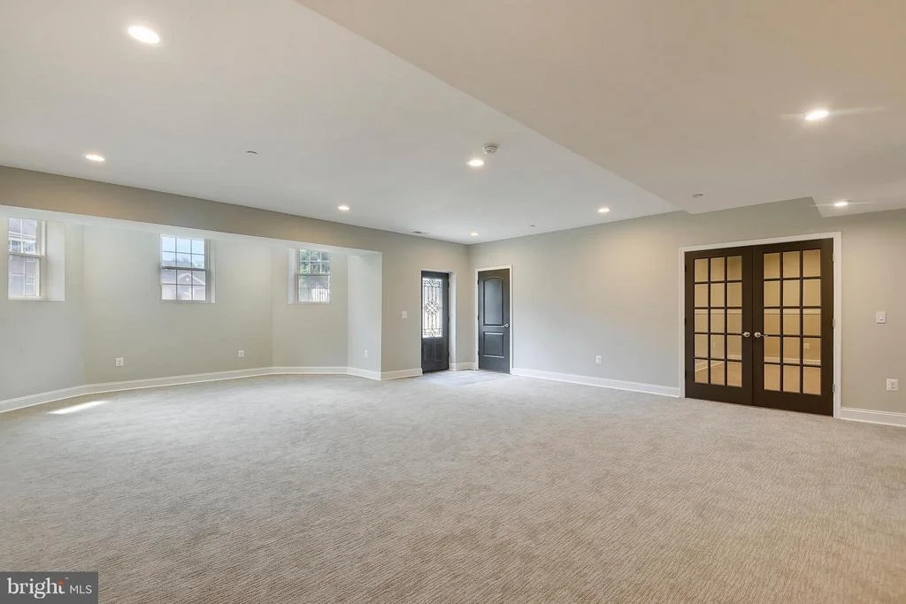 Photo of 6004 MUNCASTER MILL ROAD